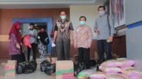 Forum Dosen FAI Unismuh Makassar Beri Bantuan Sembako Kepada Mahasiswa