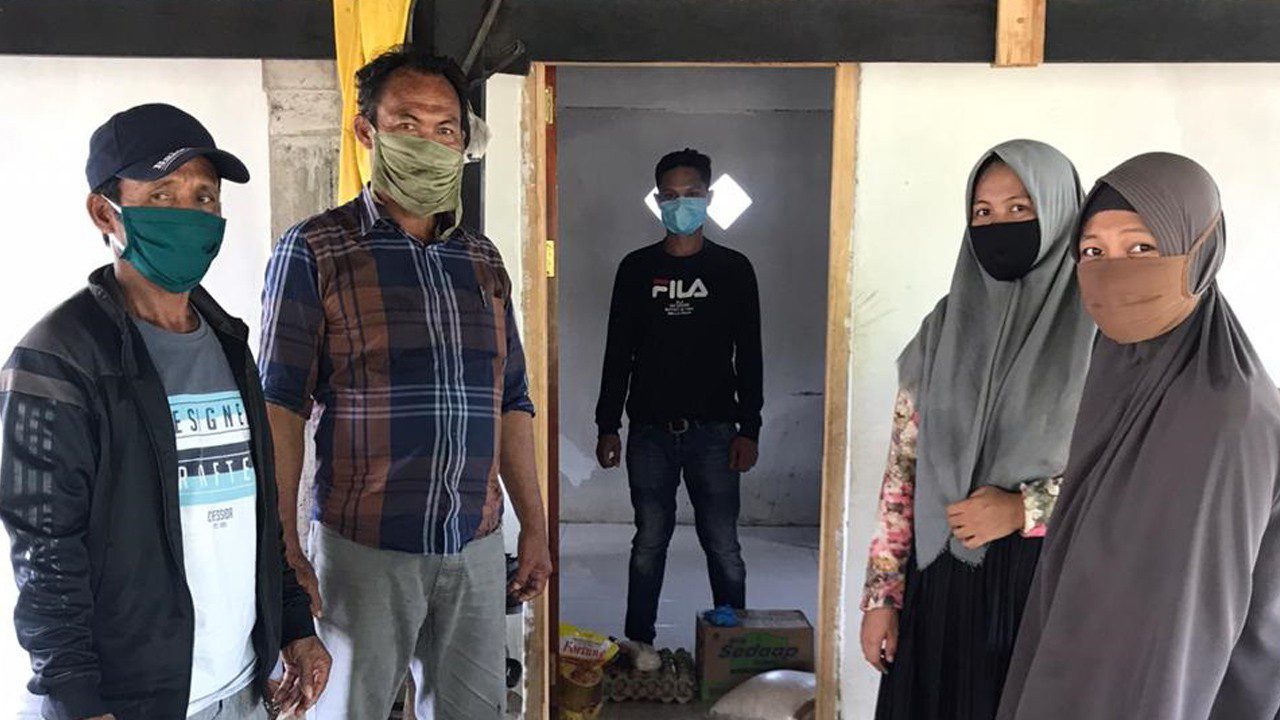 Kades Temban Enrekang, Bantu Warga yang Jalani Karantina Mandiri