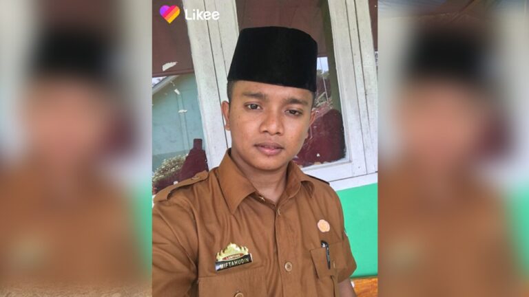 Kisah Guru Honorer Cari Penghasilan Tambahan menjadi Influencer 8 Kisah Guru Honorer Cari Penghasilan Tambahan Menjadi Influencer-Miftahudin, guru honorer di Lampung Timur