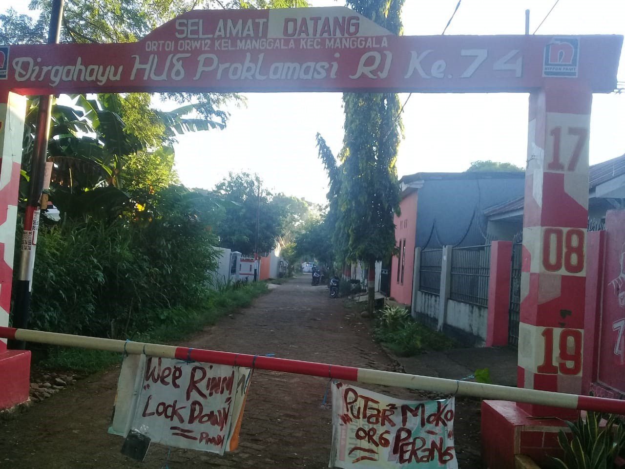 Warga Kompleks Pemda Manggala Makassar Berinisiatif Mandiri Mengisolasi Diri