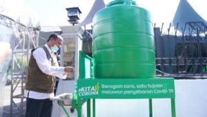 Water Station Grab disebarkan diberbagai titik di Makassar