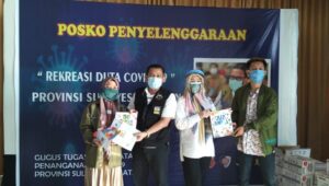 Ditengah Pendemi Covid, DP3ADaldukKB kembali Serahkan bantuan ke anak-anak yang dikarantina dihotel