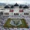 Warga Muslim Rayakan Idul Fitri dalam Situasi Memprihatinkan