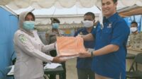 Ketua DPD Nasdem Pangkep Serahkan Bantuan APD ke Posko Perbatasan