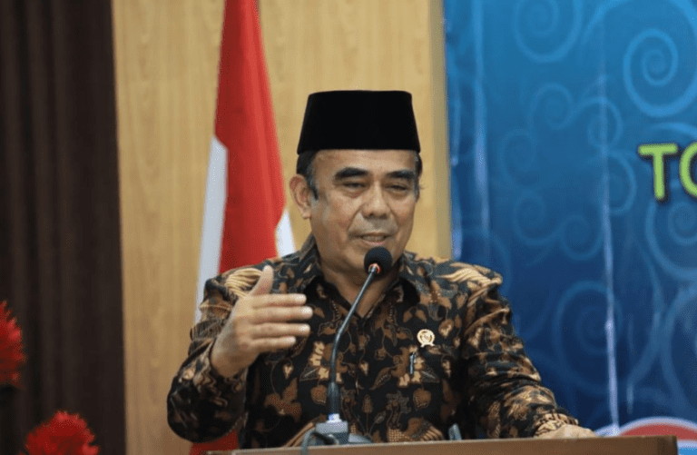 Menteri Agama Imbau Sholat Id dilaksanakan di Rumah Masing Masing 6 Menteri Agama Fachrul Razi.