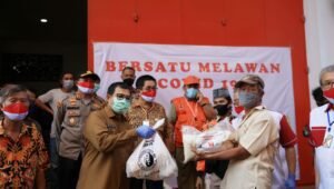 PD Inti Sulsel Dan  Klenteng Xiang Ma Salurkan Bantuan 2500 Paket Sembako