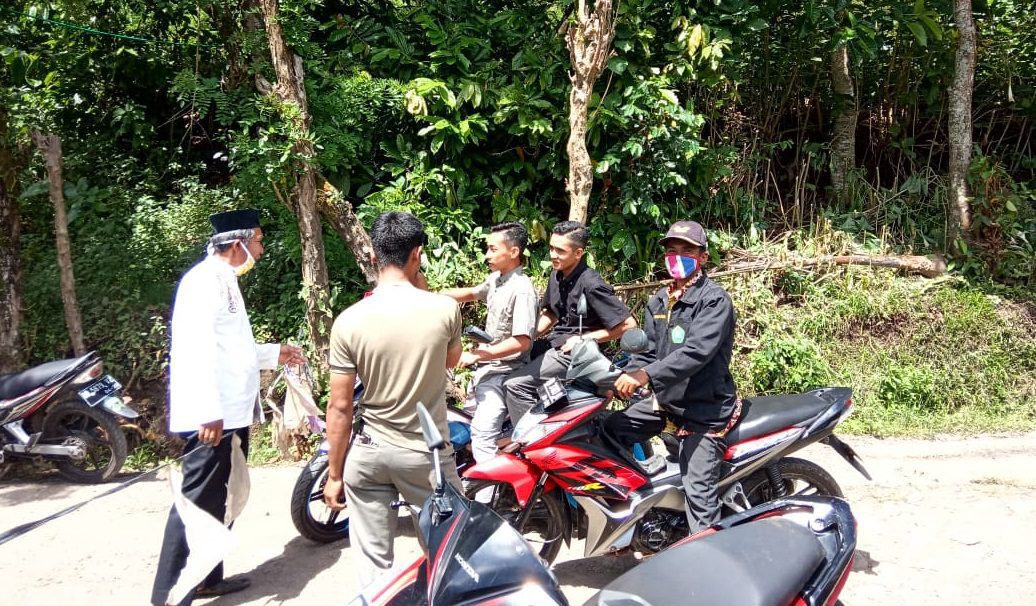 Pemdes Balassuka Gowa Larang Warga Keluar Masuk Desa Selama Idul Fitri 1441 H
