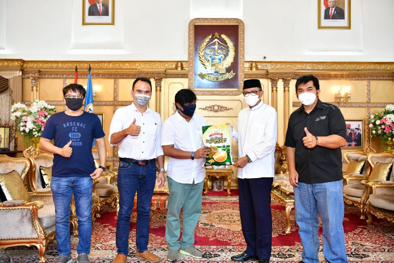 Tangani Covid-9, Ketua Gugus Tugas Kembali Terima Bantuan dari Perusahaan Ternama