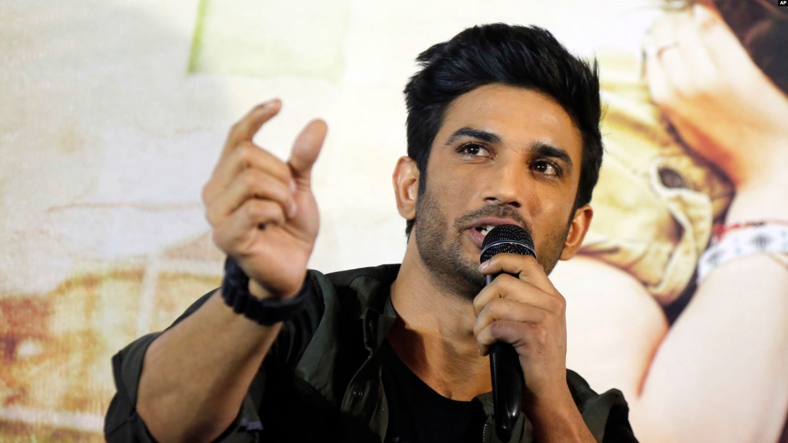 Aktor Bollywood Ditemukan Meninggal di Apartemennya di Mumbai
