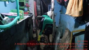 Banjir Mulai Surut, Dompet Dhuafa Distribusikan Logistik Bagi Penyintas Banjir Bandang