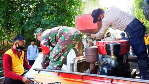 Kapolres Siapkan Mobil Penggilingan Padi Gratis di Kampung Rewako Gowa Desa Julubori