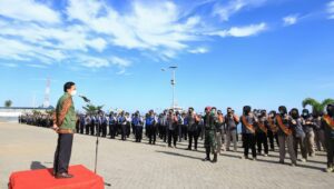 Cegah Corona, Prof Rudi Pimpin Apel Gabungan 3000 Pasukan Disinfektan Massal