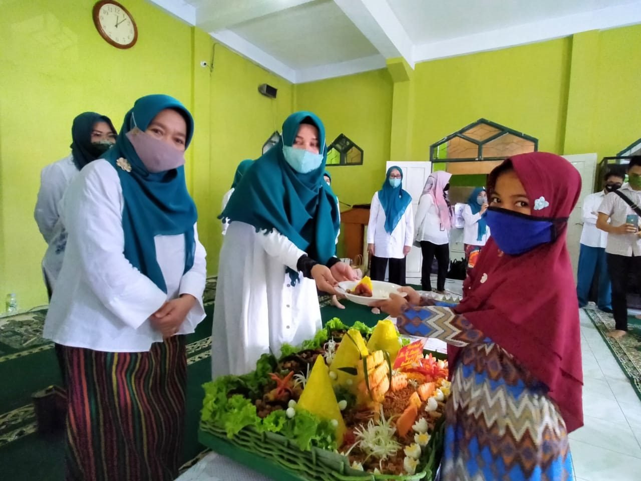 Ultah Ketua TP PKK Sulsel, TP PKK Makassar Kunjungi Panti Asuhan