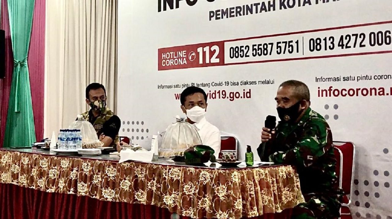 Rapat persiapan penerapan Perwali 36 di Posko Gugus Tugas Kota Makassar