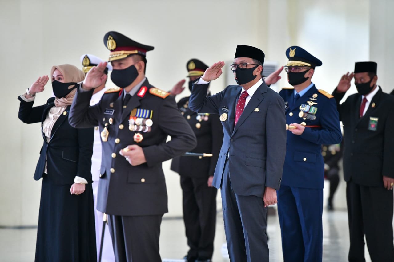 HUT Ke-74 Bhayangkara, Nurdin Abdullah: Semakin Profesional, Modern, dan Terpercaya 2 HUT Ke 74 Bhayangkara Nurdin Abdullah Semakin Profesional Modern dan Terpercaya 2