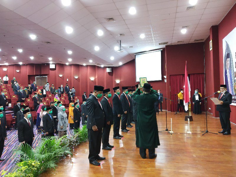Rektor UNM
