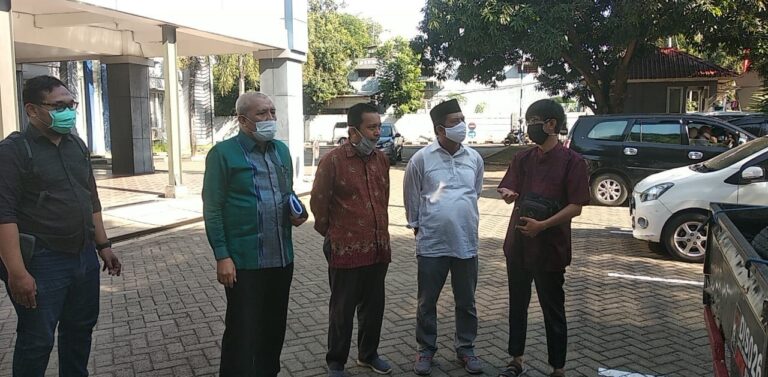 IEEE Indonesia Section Kolaborasi STMIK AKBA, Balla Cerdas & ACT Sulsel, Bagikan Bantuan Automatic Handwash Portable 4 IEEE Indonesia Section Kolaborasi STMIK AKBA Balla Cerdas ACT Sulsel Bagikan Bantuan Automatic Handwash Portable