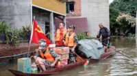 Badai Higos Perparah Banjir dan Tanah Longsor di China