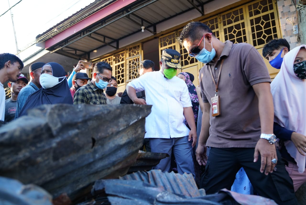 Wagub Sulsel Kunjungi Lokasi Kebakaran