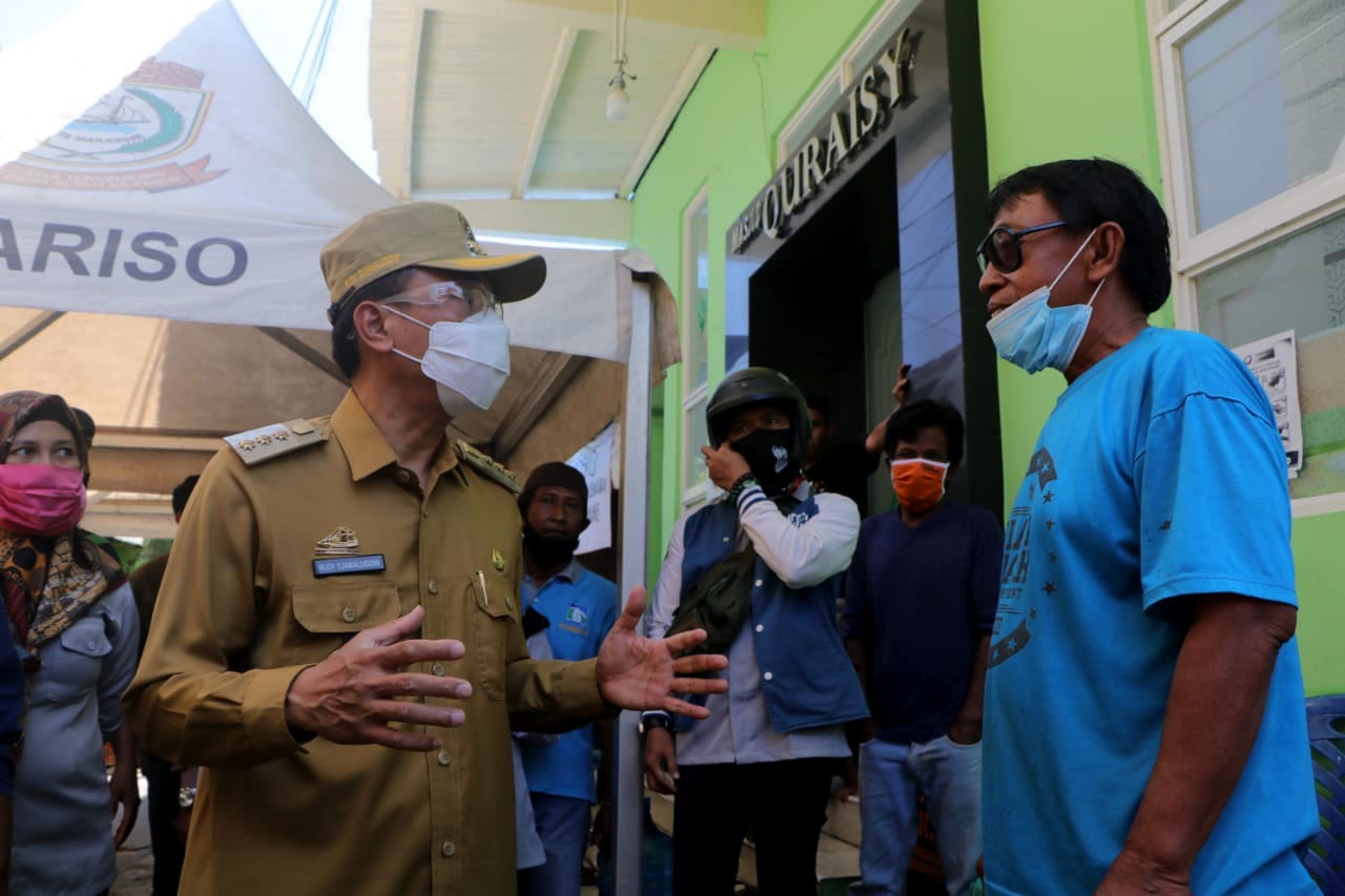Kunjungi Korban Kebakaran, Prof Rudy Minta Pengadaan Motor Pemadam Kebakaran