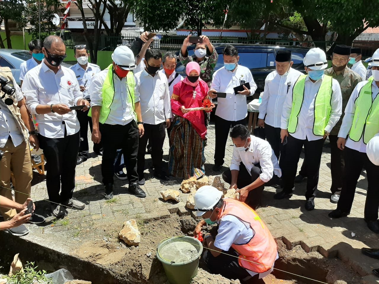 Kakanwil Kemenag Sulsel Resmikan Dimulainya Pembangunan Gedung Work Shop MAN 1 Bone