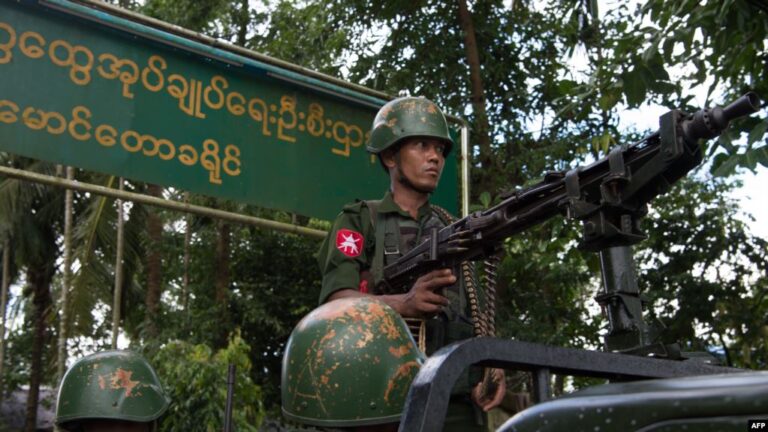 Tentara Myanmar Akui Kekejaman terhadap Rohingya 8 Rohingya
