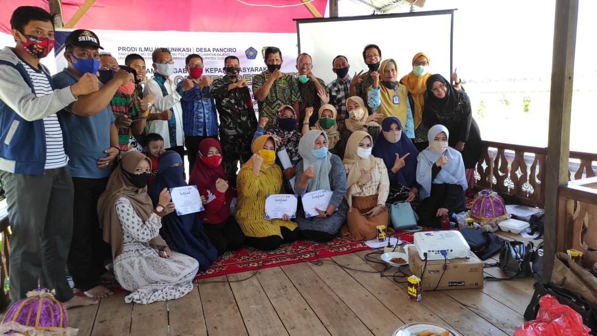 Tenaga Penyuluh & Warga Panciro, Antusias Ikuti Pelatihan Citizen Reporter dari Komunikasi Unismuh Makassar