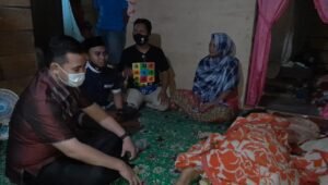 Bawa Warga Desa yang Lumpuh Ke RS, MYL Tanggung Biaya Pengobatan dan Kebutuhan Keluarganya
