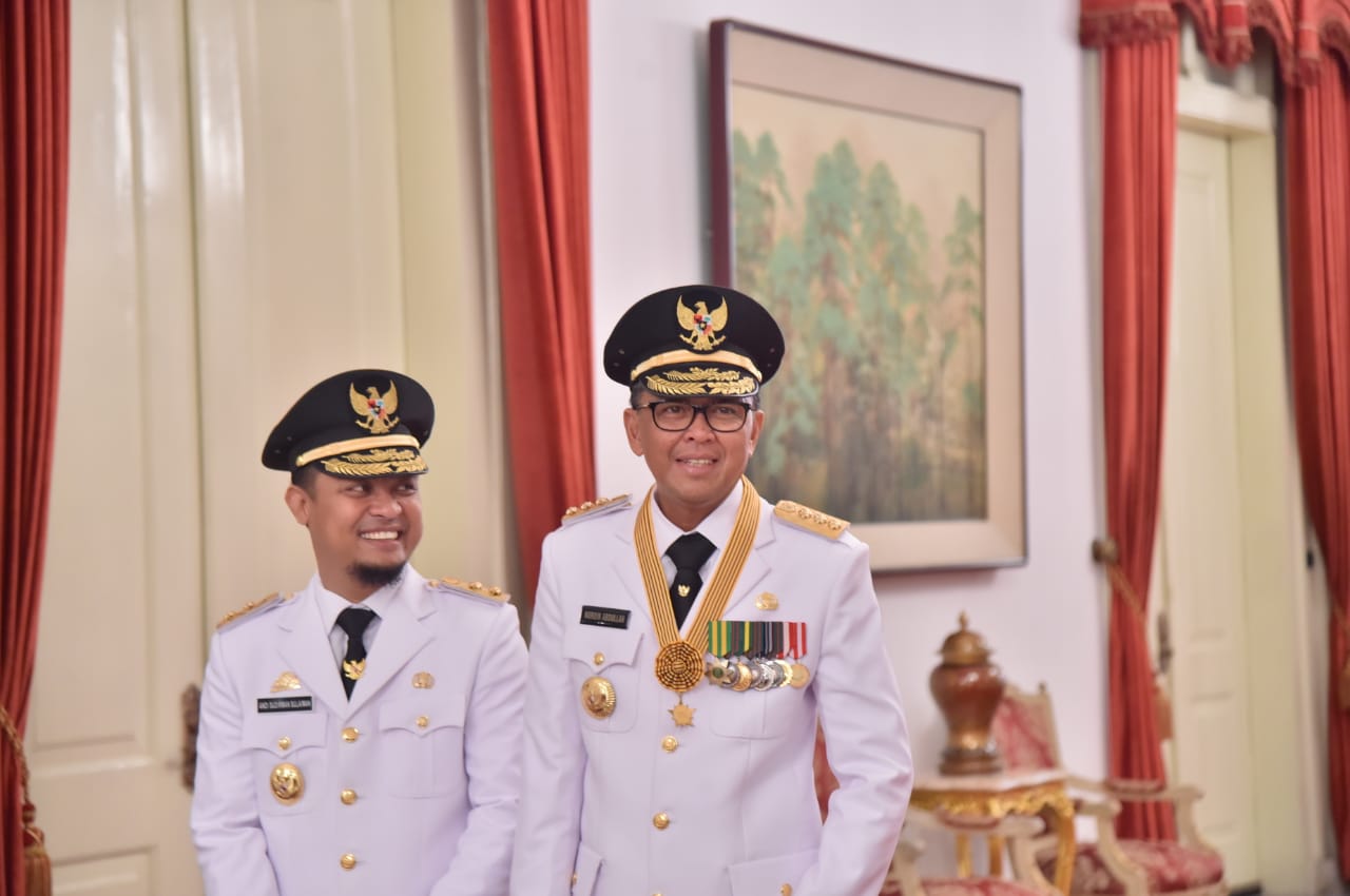 Gubernur Prof. HM Nurdin Abdullah bersama Wakil Gubernur Andi Sudirman Sulaiman