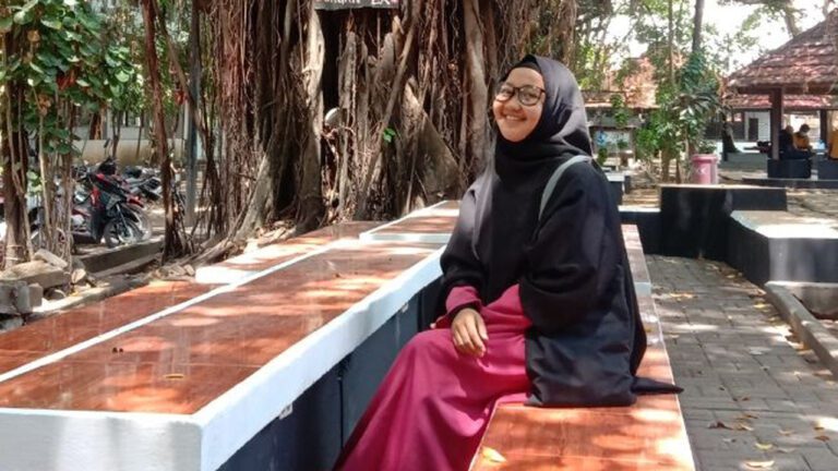 Omnibus Law Mengusik Sertifikasi Halal, Bukan Lagi Wewenang Penuh MUI? 8 Bisnis Vaksin Menguak Watak Kapitalisme