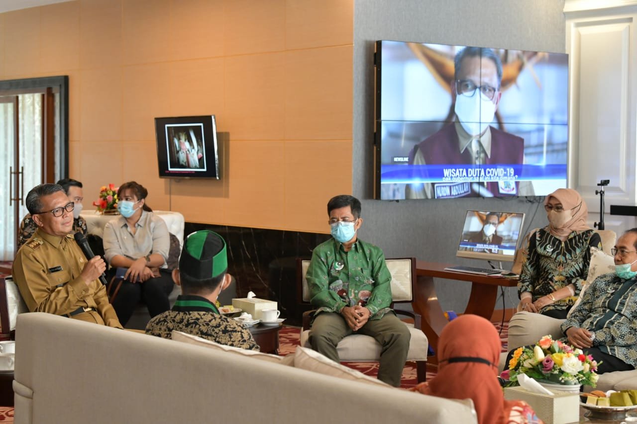 Gubernur Sulsel Terima Kunjungan KAHMI dan HMI Makassar