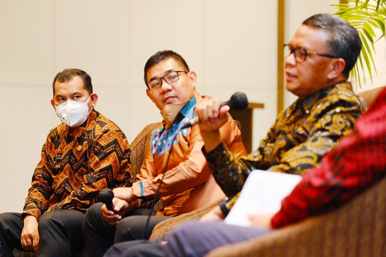 Gubernur Temu Wicara Bersama Pelaku Usaha Sulsel 2 IMG 20201014 233229
