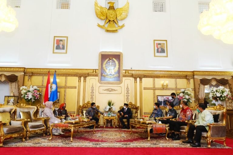 Silaturahmi Ke Gubernur Sulsel, Mendes PDTT sampaikan hal ini 9 IMG 20201018 143430