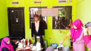 Mengenal Bunga Rosella dan Manfaatnya