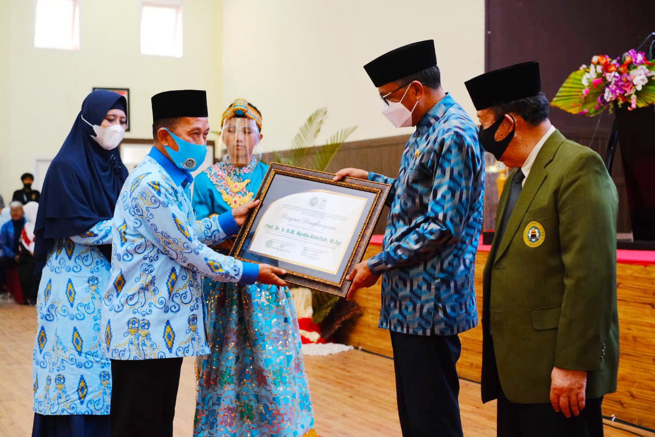 Gubernur akan Beri Insentif Bagi 10 Ribu Guru Mengaji