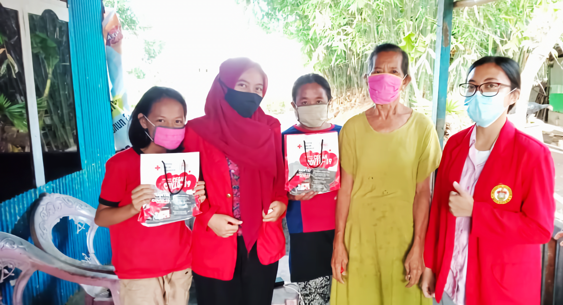 Mahasiswa KKN Unhas Salurkan Bantuan untuk Warga Biringala Gowa