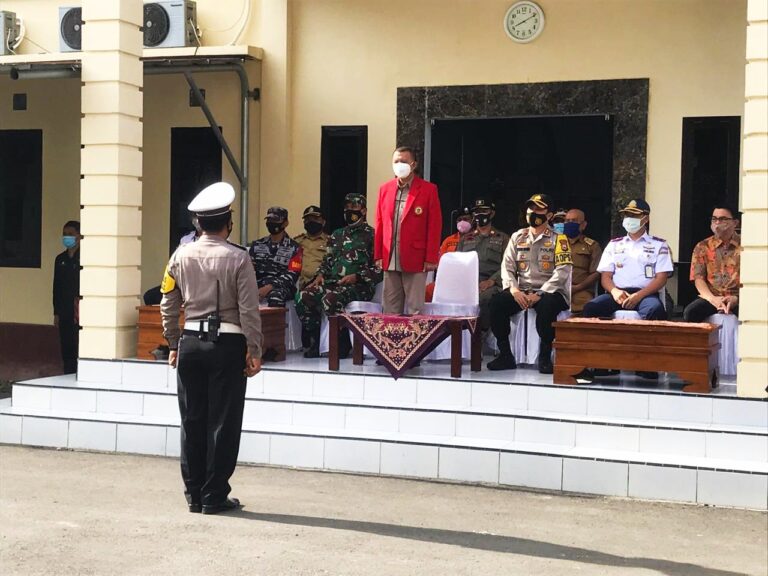 Polres Selayar Apel Gelar Pasukan Tandai Mulainya Operasi Lilin 2020 7 Polres Selayar Laksanakan Apel Gelar Pasukan Tandai Mulainya Operasi Lilin 2020