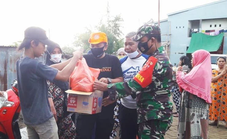 Plt Lurah Biring Romang Pimpin Penyerahan Bantuan Korban Banjir Tamangapa