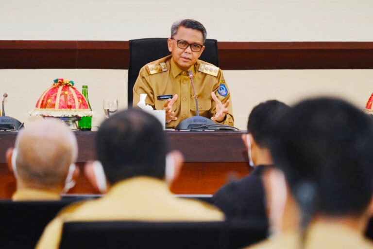 Respon Gubernur Sulsel Terhadap Penemuan Seaglider di Selayar 1 Gubernur sebut 44.000 Vaksin Covid-19 Diprioritaskan untuk Nakes