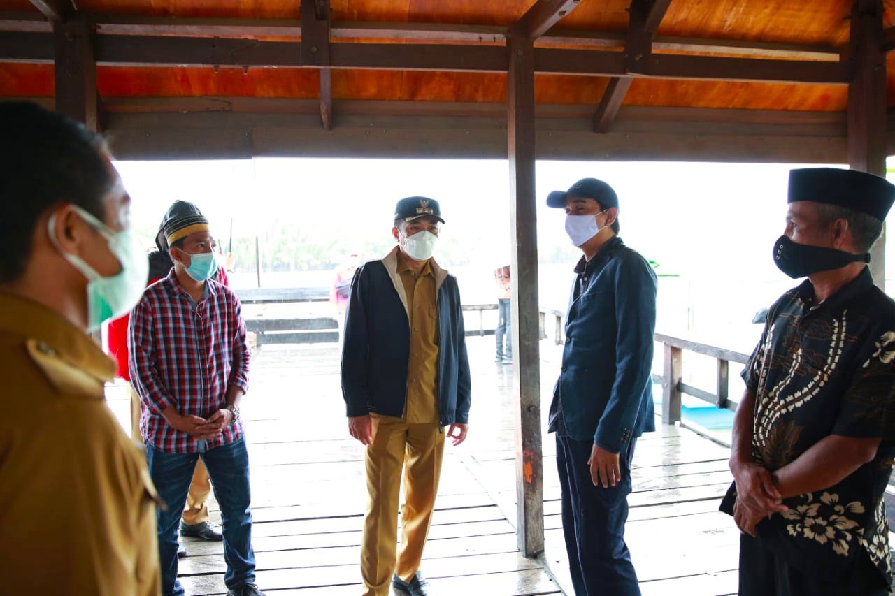 Penjabat Walikota Makassar Resmikan Dermaga Muda Lakkang