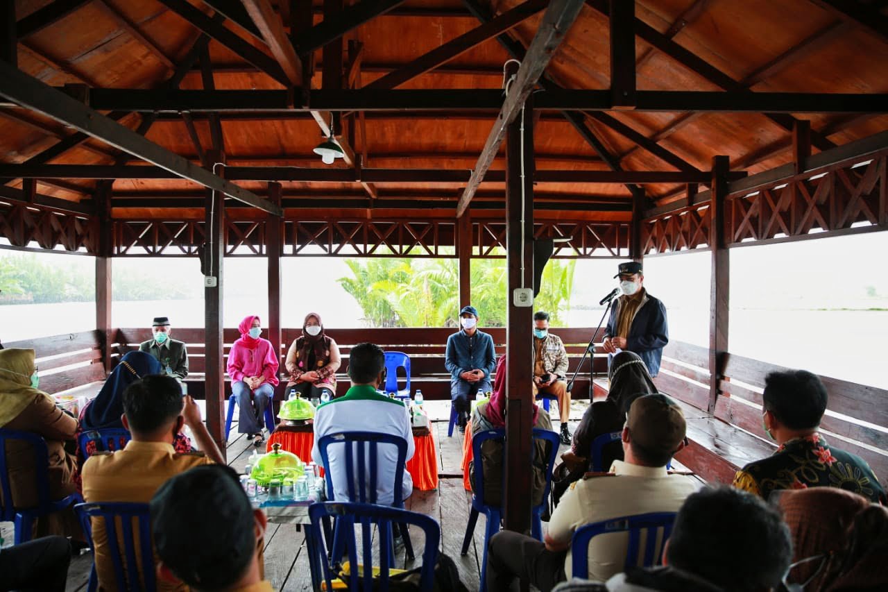 Penjabat Walikota Makassar Resmikan Dermaga Muda Lakkang