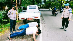Pelanggar Prokes di Bontonompo Diberikan Sanksi Fisik