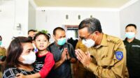 Gubernur Sulsel Temui Keluarga Korban Sriwijaya Air, Sampaikan Rasa Duka