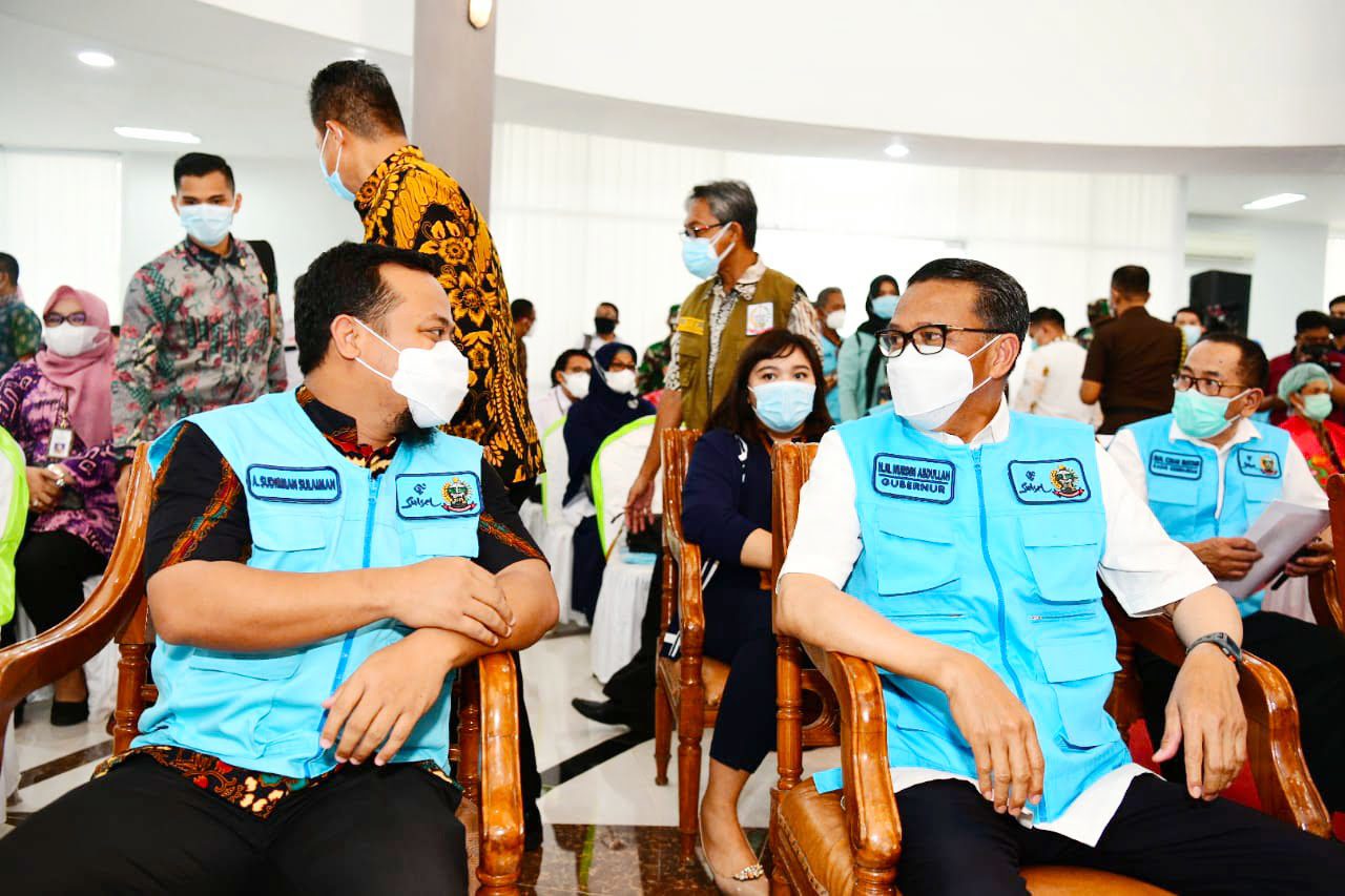 Vaksinasi Covid-19 di Sulsel, Gubernur: Solusi tekan sebaran virus berbahaya ini