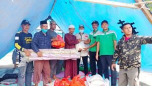 BAZNAS Sinjai Serahkan Langsung Bantuan di Lokasi Gempa Mamuju