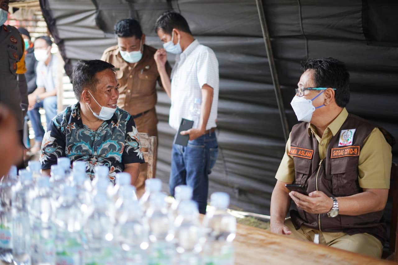 Tiba di Malunda, Rombongan Sulsel Peduli Gempa Sulbar Serahkan Bantuan Ke Pemkab Majene