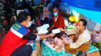 Cegah Cluster Pengungsi, Pertamina Bagikan Masker di SPBU dan Posko Pengungsian