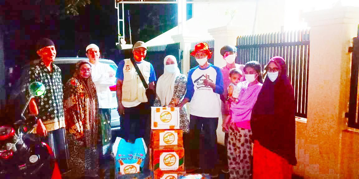 Plt Lurah Biring Romang Serahkan Bantuan ke Pengungsi Gempa Sulbar