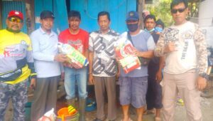 Bantuan Masjid Nurut Tijarah Sinjai Kembali Diserahkan di Lokasi Gempa Mamuju