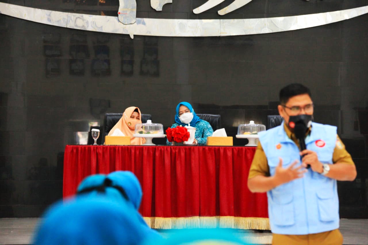 Rossy Timur Ajak Kader Sosialisasi Vaksinasi Covid-19
